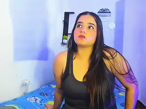 Babyhoney18 online show from 12.05.25