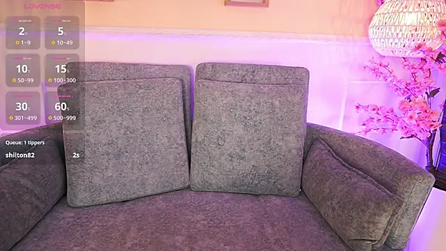 MeganLowell online show from 04.10.26