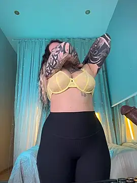 Snapshot of Tattitude_ chatting on 05.31.26 Tattitude online show from 05.31.26