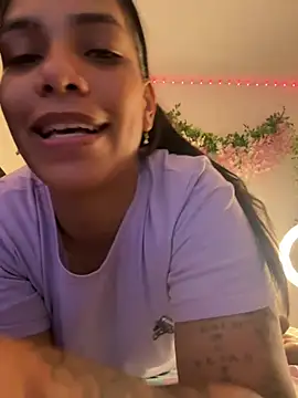 ArielleMillerr- online show from 04.17.26