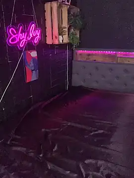 Shy-Ivy online show from 03.19.26