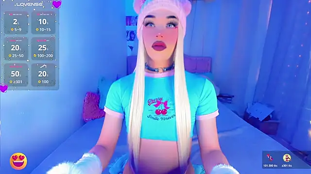 Shiaki 04 online show from 11.26.25