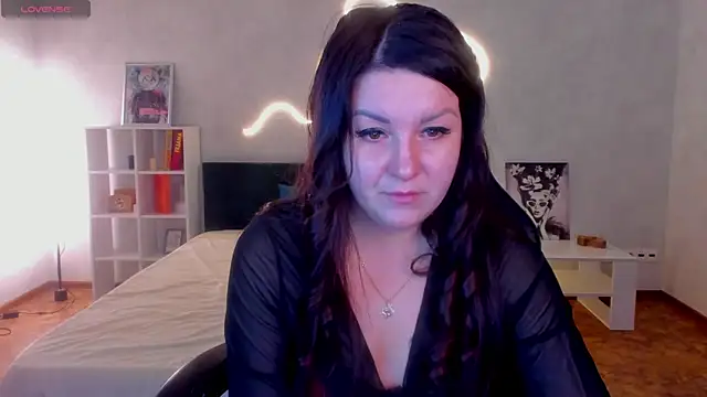 still  her online show from 11.28.25