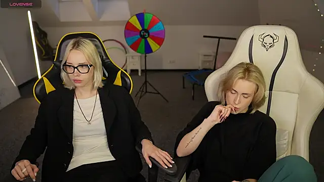 Kara cat online show from 12.04.25