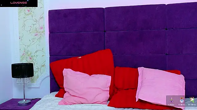 AlissaDrake  online show from 11.19.25