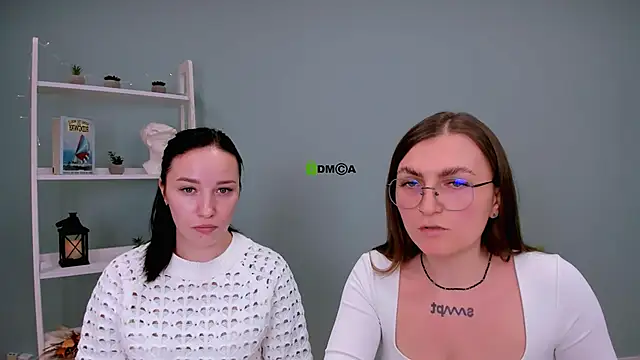 emma blooom  online show from 11.21.25