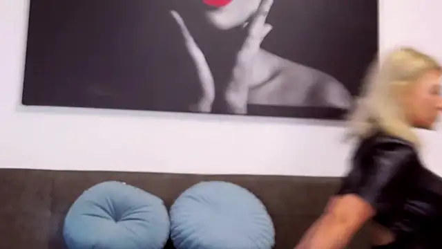 KaylinJan online show from 11.26.25