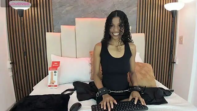 catiusca reyes 03 online show from 12.04.25