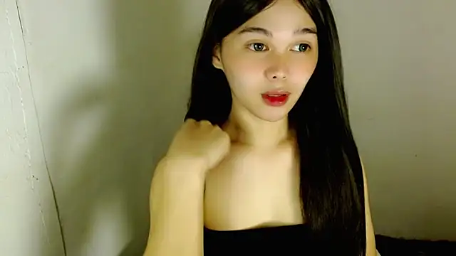 sluttyLeila online show from 12.19.25