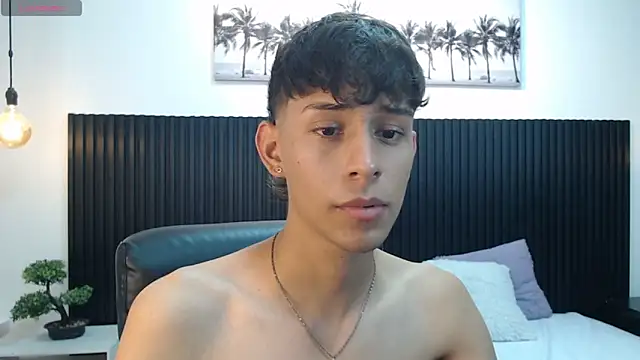 Snapshot of DraxBlade09 chatting on 11.20.25 DraxBlade09 online show from 11.20.25