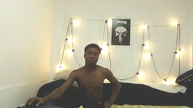 Snapshot of NoahJhonson69 chatting on 12.17.25 NoahJhonson69 online show from 12.17.25