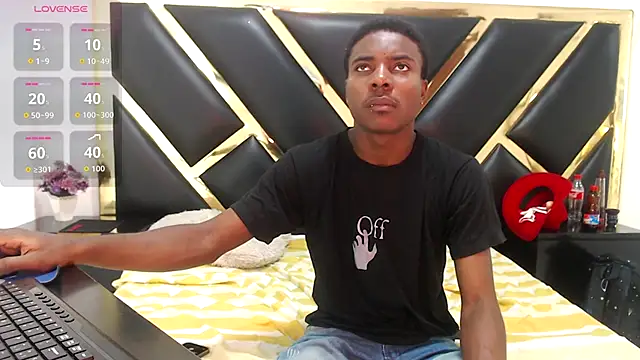 Snapshot of NoahJhonson69 chatting on 01.05.26 NoahJhonson69 online show from 01.05.26