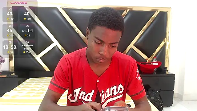 Snapshot of NoahJhonson69 chatting on 01.06.26 NoahJhonson69 online show from 01.06.26