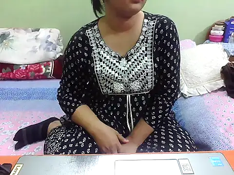 TwinRose2000 online show from 01.06.26