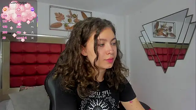 Snapshot of MarieTaylor_ chatting on 02.08.26 MarieTaylor online show from 02.08.26