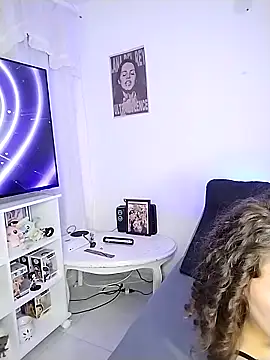 Snapshot of MarieTaylor_ chatting on 02.13.26 MarieTaylor online show from 02.13.26