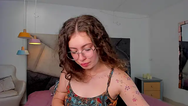 Snapshot of MarieTaylor_ chatting on 03.02.26 MarieTaylor online show from 03.02.26