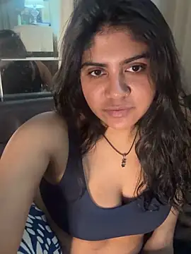 TiaBella  online show from 04.13.26