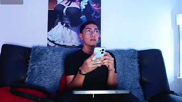 Snapshot of ATLASVANDRAKE chatting on 11.20.25 ATLASVANDRAKE online show from 11.20.25