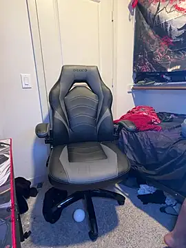 Snapshot of youngstarblc chatting on 03.03.26 youngstarblc online show from 03.03.26