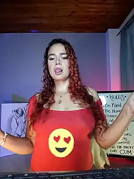Snapshot of Biikergiirl1 chatting on 11.25.25 Biikergiirl1 online show from 11.25.25