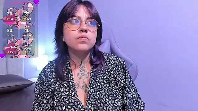 Snapshot of Iam_kuromi chatting on 11.20.25 Iam kuromi online show from 11.20.25