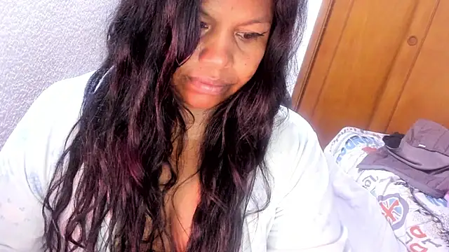 ebonycamelia online show from 04.15.26