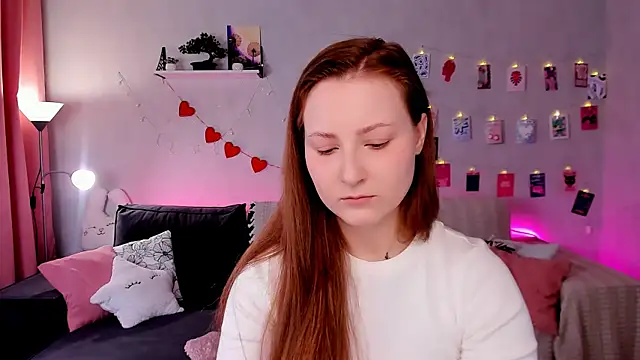 velvet cherry  online show from 02.07.26