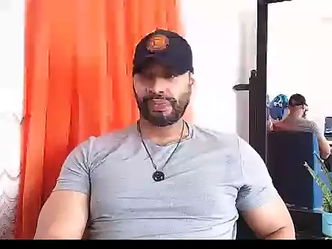 Snapshot of musclehetero chatting on 05.24.26 musclehetero online show from 05.24.26