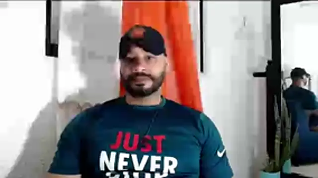 Snapshot of musclehetero chatting on 06.12.26 musclehetero online show from 06.12.26