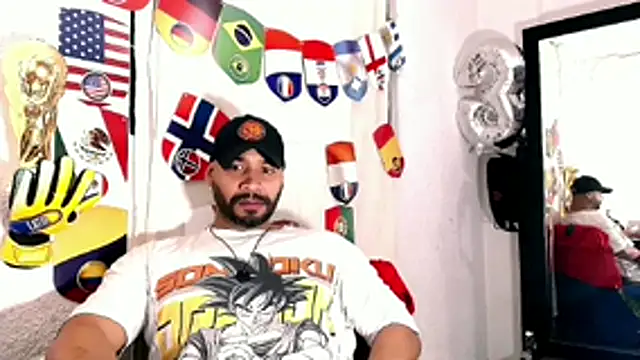 Snapshot of musclehetero chatting on 06.23.26 musclehetero online show from 06.23.26