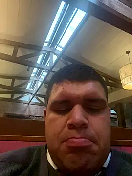 Snapshot of HaroldG1996 chatting on 11.19.25 HaroldG1996 online show from 11.19.25