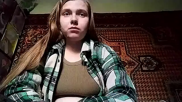 Snapshot of KikiBang chatting on 01.10.26 KikiBang online show from 01.10.26