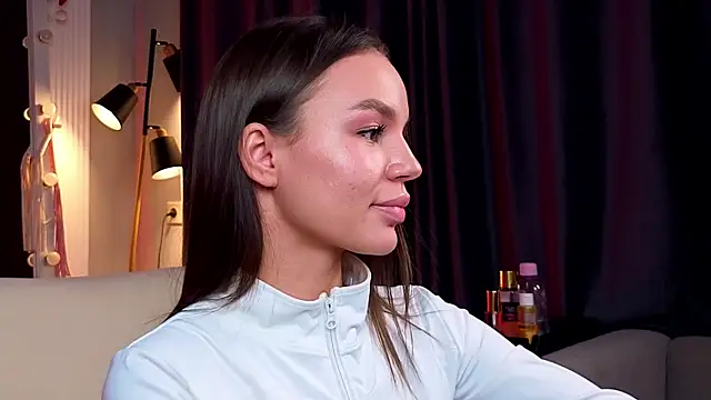 Tiffany Sweetie online show from 01.18.26