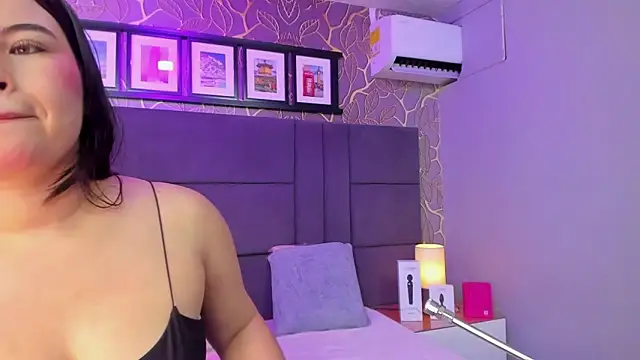 monserrat cutte online show from 12.21.25