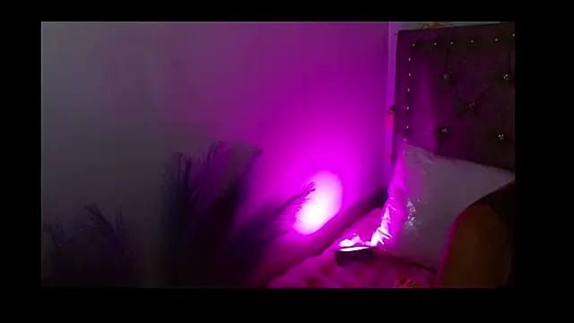 Snapshot of Queen_Rousee chatting on 02.16.26 Queen Rousee online show from 02.16.26