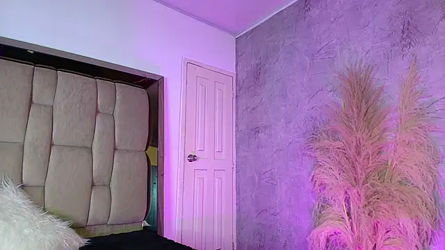 Snapshot of PauletteSanderss chatting on 02.09.26 PauletteSanderss online show from 02.09.26