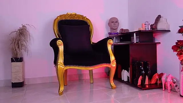 SaraFerrer  online show from 04.18.26