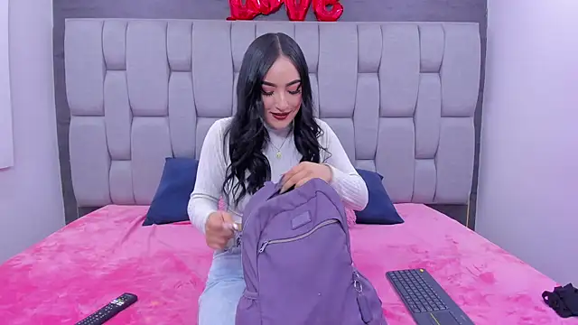 Snapshot of Sarita_Ass chatting on 05.17.26 Sarita Ass online show from 05.17.26