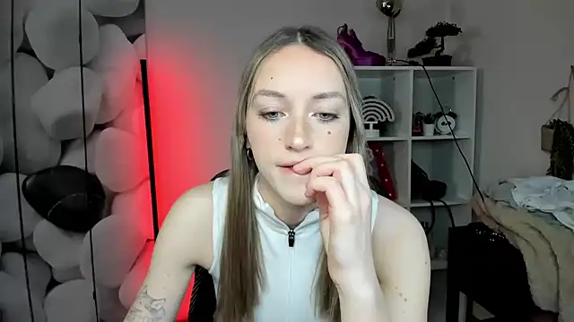 EvelynBlond online show from 01.16.26