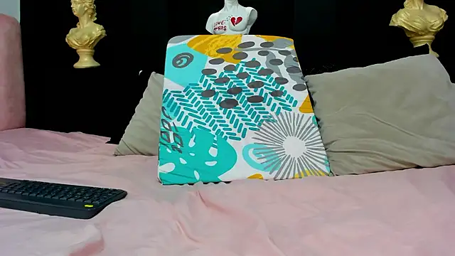 selenaflamemj online show from 02.14.26