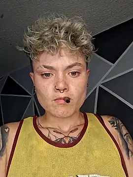 Snapshot of megan_NL chatting on 02.05.26 megan NL online show from 02.05.26