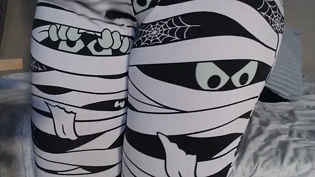 somemoreex1 online show from 12.01.25