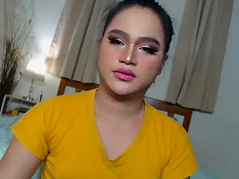Snapshot of sweet_19carmella chatting on 07.20.26 sweet 19carmella online show from 07.20.26