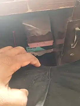 Snapshot of Roy___121 chatting on 12.02.25 Roy 121 online show from 12.02.25