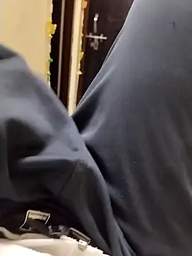 Snapshot of Roy___121 chatting on 02.16.26 Roy 121 online show from 02.16.26