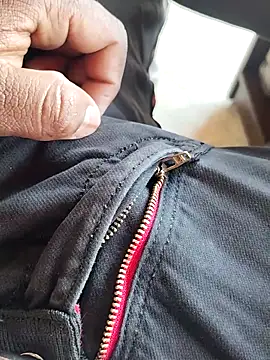 Snapshot of Roy___121 chatting on 02.21.26 Roy 121 online show from 02.21.26