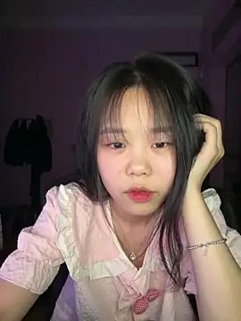 Snapshot of Kiee-lee chatting on 05.13.26 Kiee-lee online show from 05.13.26