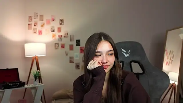 Vexorine online show from 12.13.25