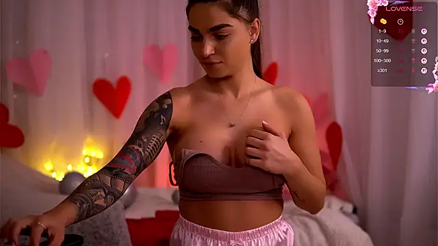 PureEllieX online show from 02.23.26